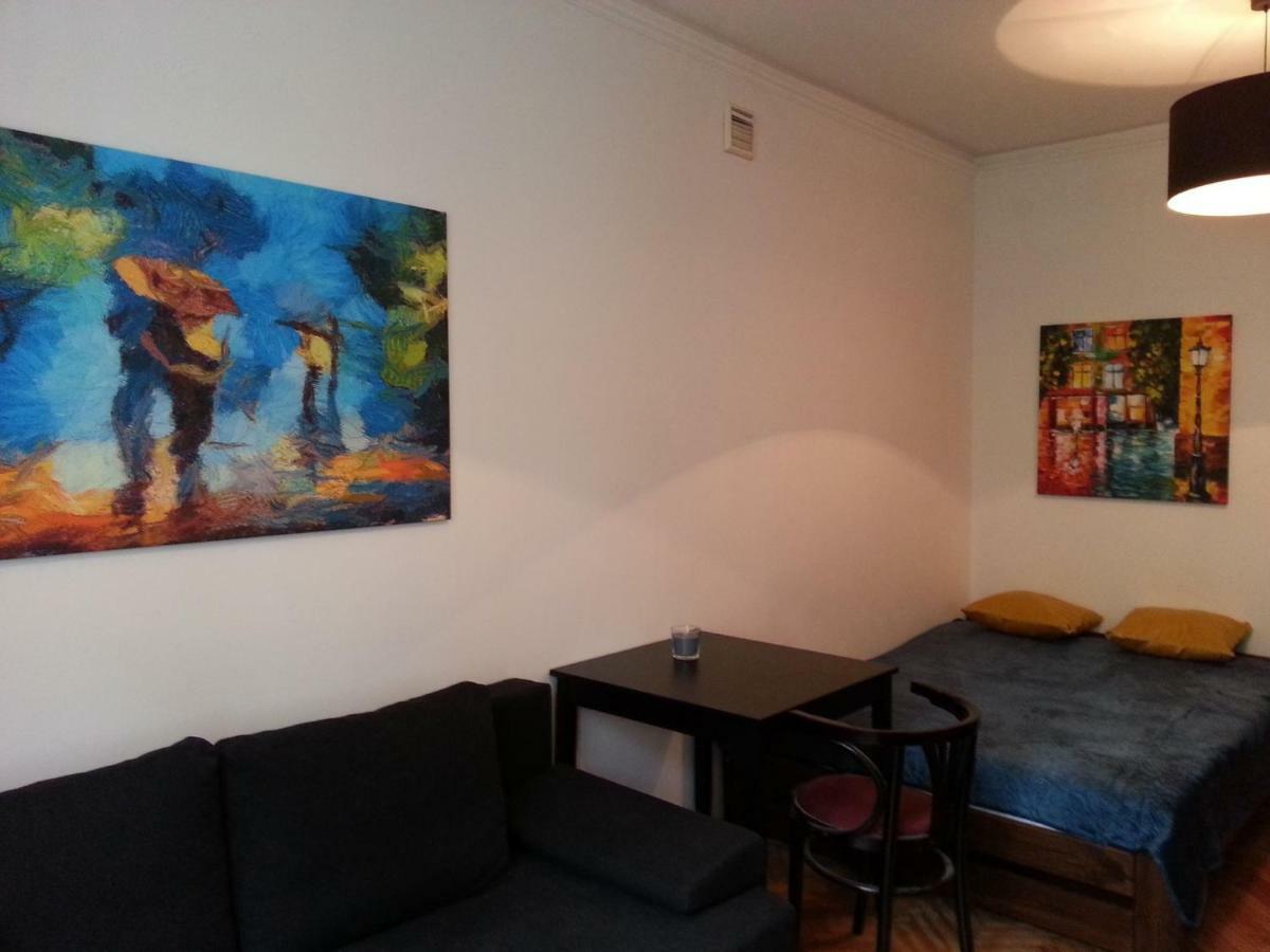 Mieszkanko Na Stawki Netflix Apartamento Varsovia Exterior foto